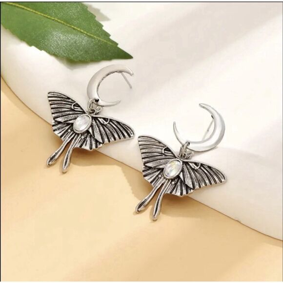✨“Celestial Moth & Moon Drop Earrings – Iridescent Gemstone Accent” - Picture 2 of 16